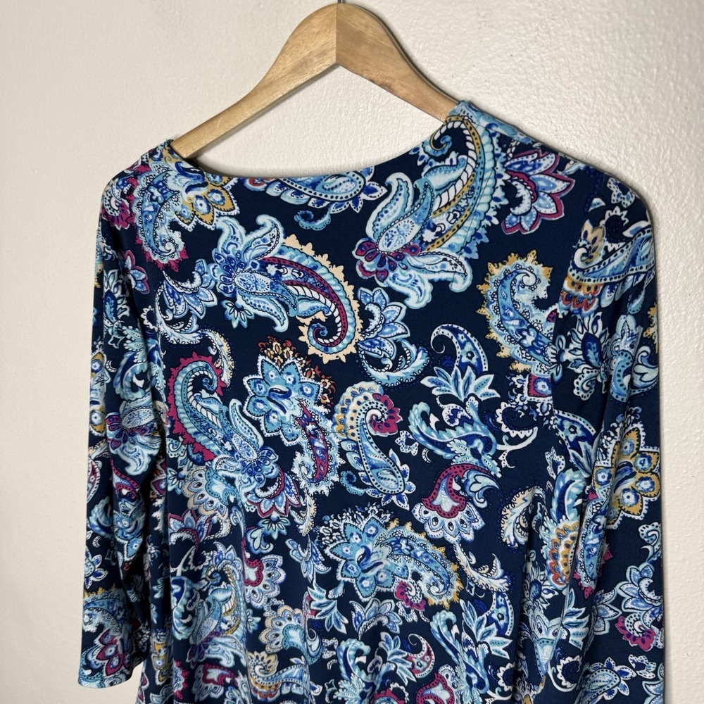 Chicos Blue Purple Criss Cross Neckline 3/4 Sleeve Paisley Top Women's Medium - Picture 5 of 8